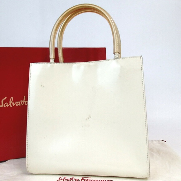 Authentic Salvatore Ferragamo DW-216239 Handbag - Picture 2 of 8